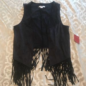Ebony fridge fake leather vest